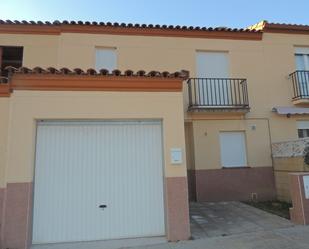 Exterior view of Single-family semi-detached for sale in Tórtola de Henares  with Balcony