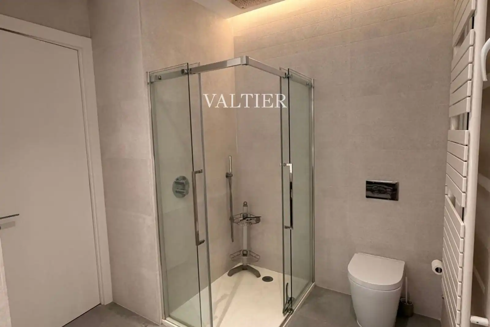 Baño de Piso de alquiler en Madrid con Aire acondicionado, Terraza y Trastero