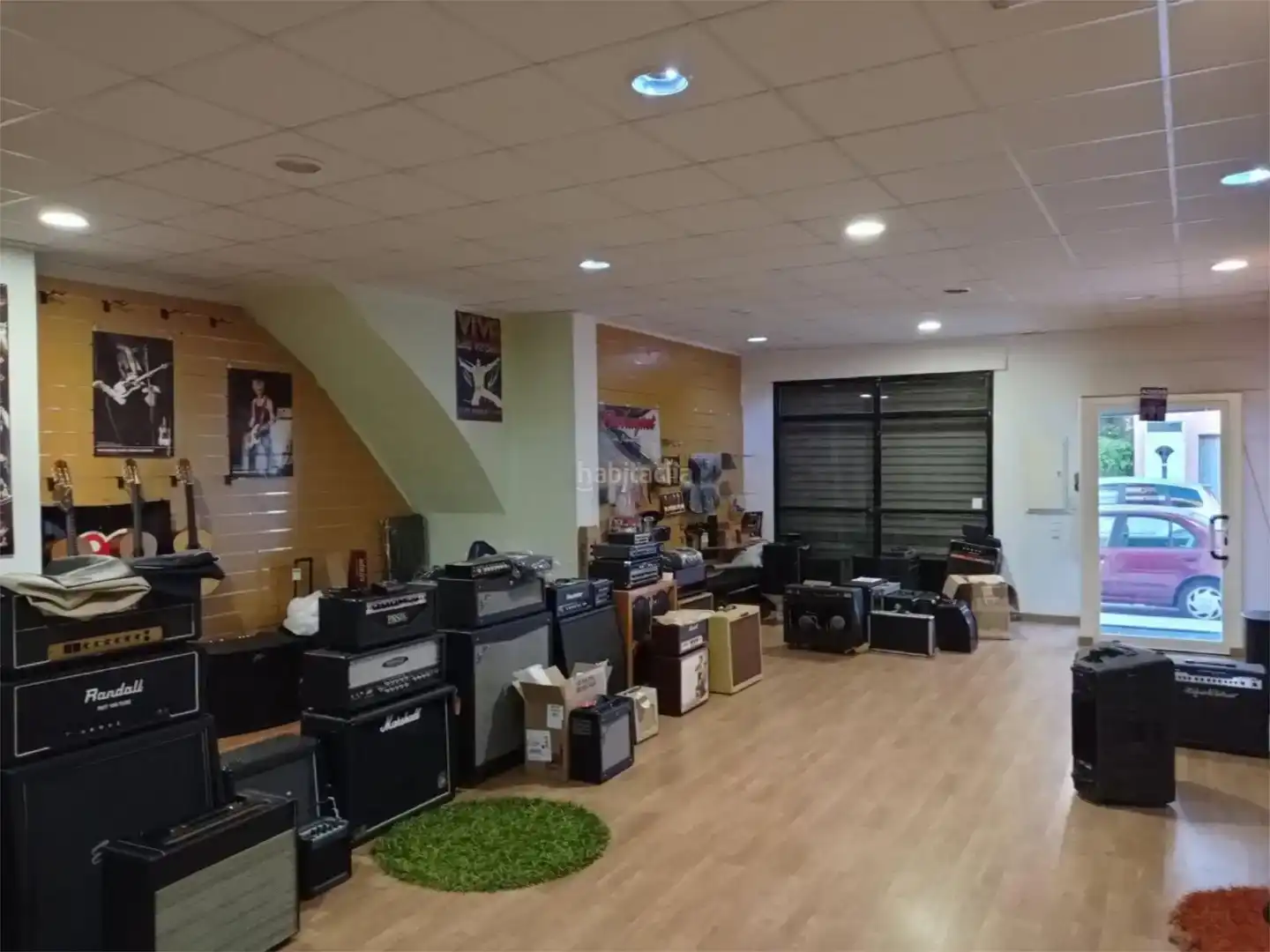 Commercial properties for rent in Alberic  with Parquet flooring