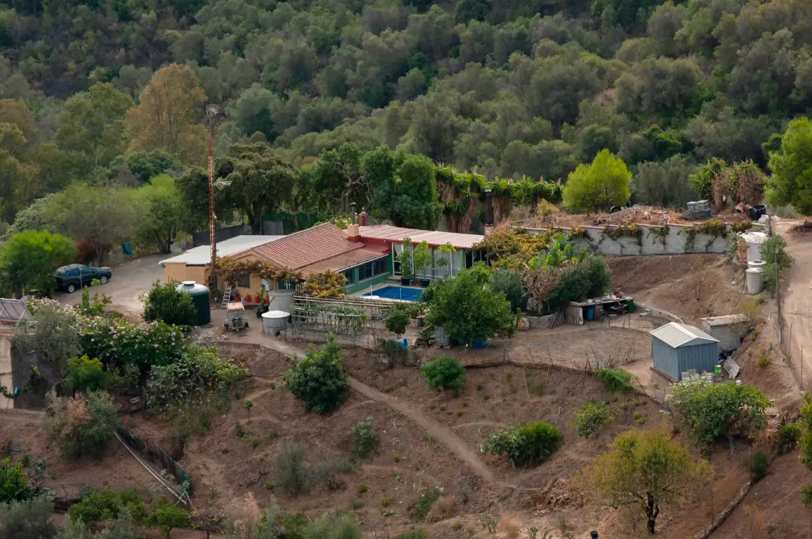 Vista exterior de Casa o xalet en venda en Marbella amb Piscina i Moblat