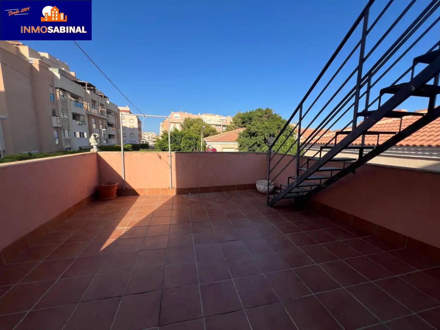 Terrassa de Casa adosada en venda en Roquetas de Mar amb Aire condicionat, Calefacció i Terrassa