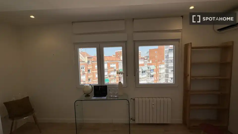 Room in Hispanoamérica - Bernabéu