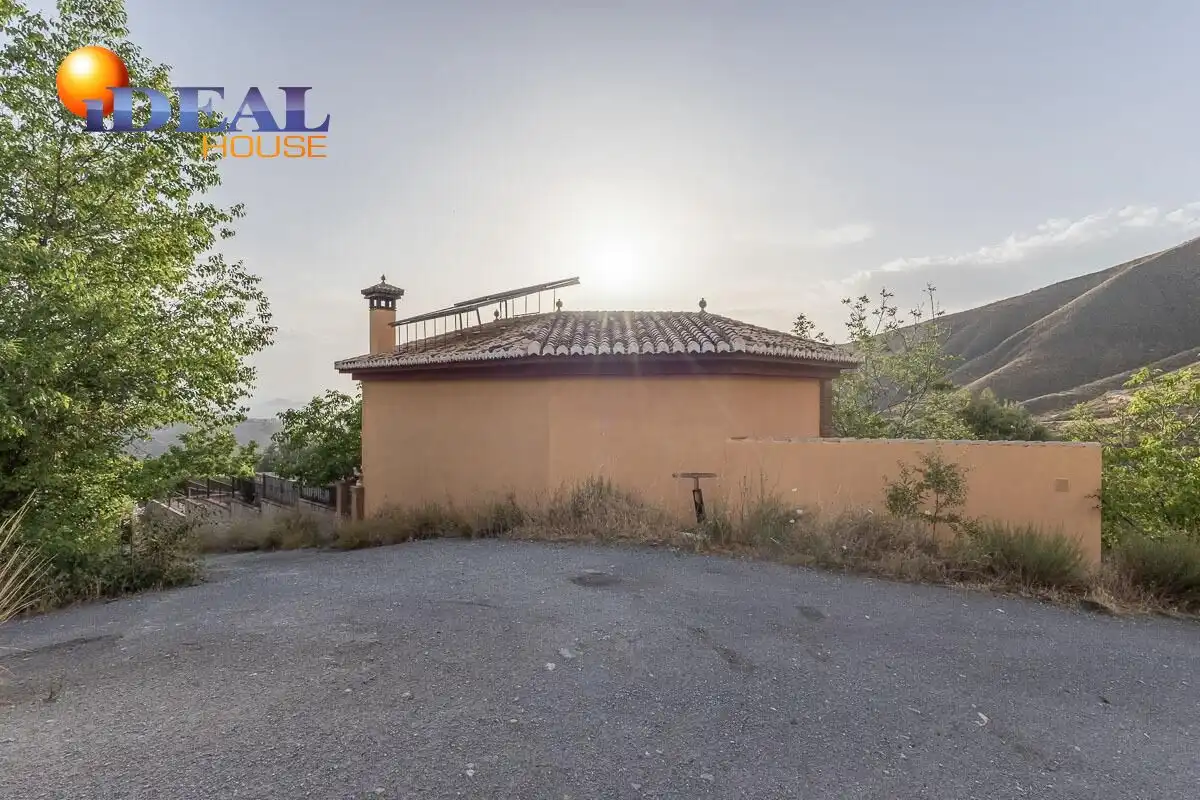 Finca rústica en venta en Monachil con Jardín privado y Piscina comunitaria