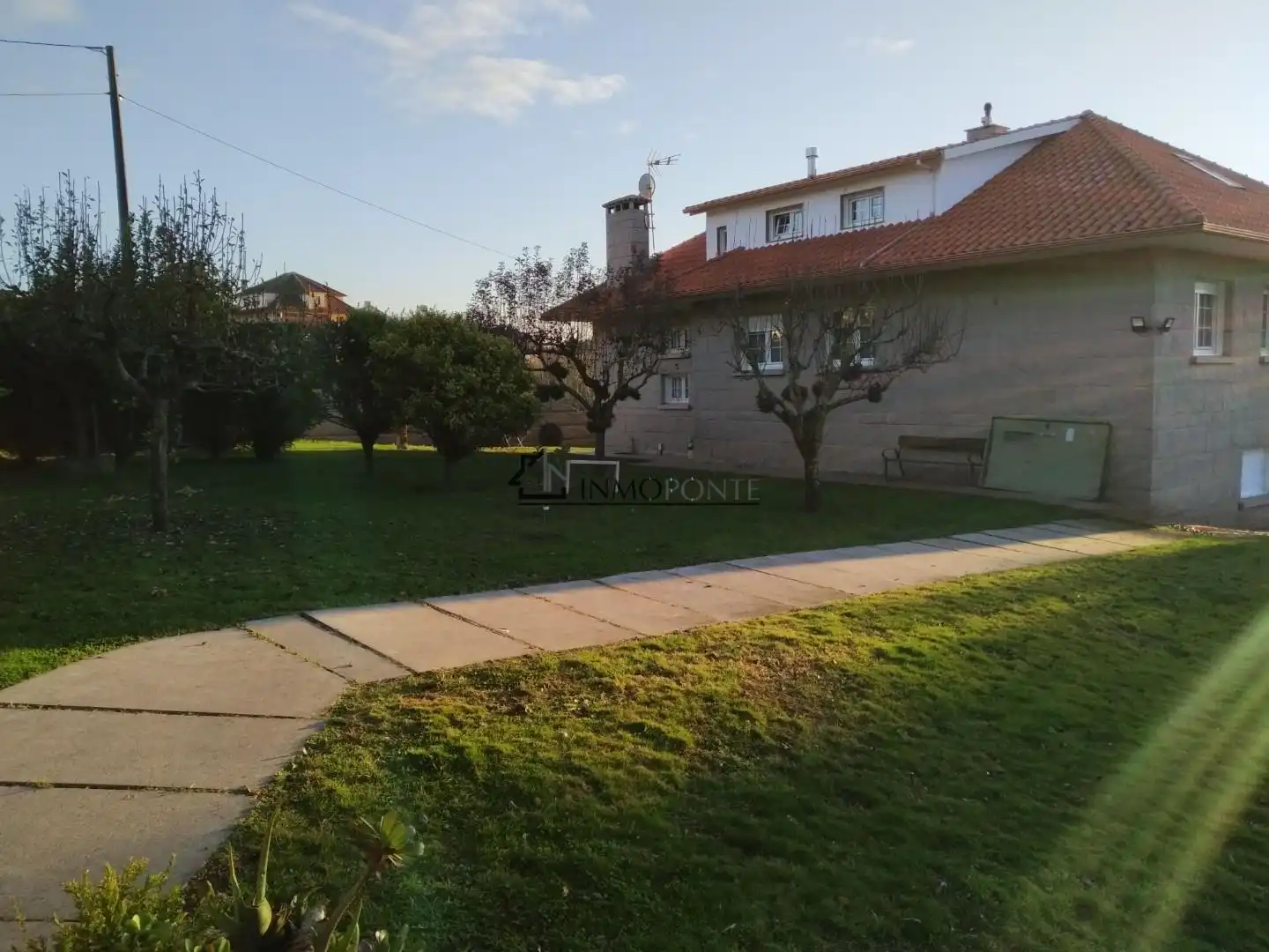 Casa o xalet en venda en Pontevedra Capital  amb Jardí privat