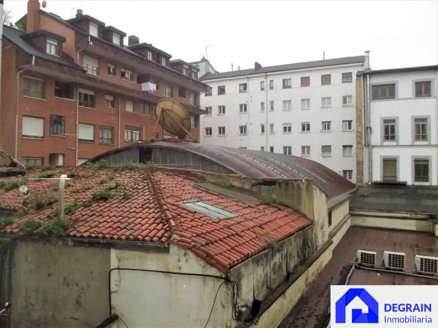 Außenansicht von Geschaftsraum zum Verkauf in Oviedo 