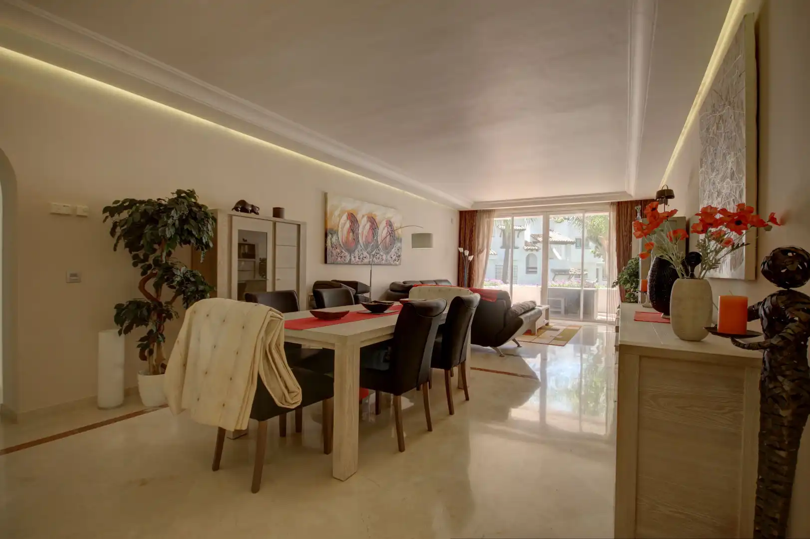 Apartament amb piscina en venda a Marbella Centro, imagen 3