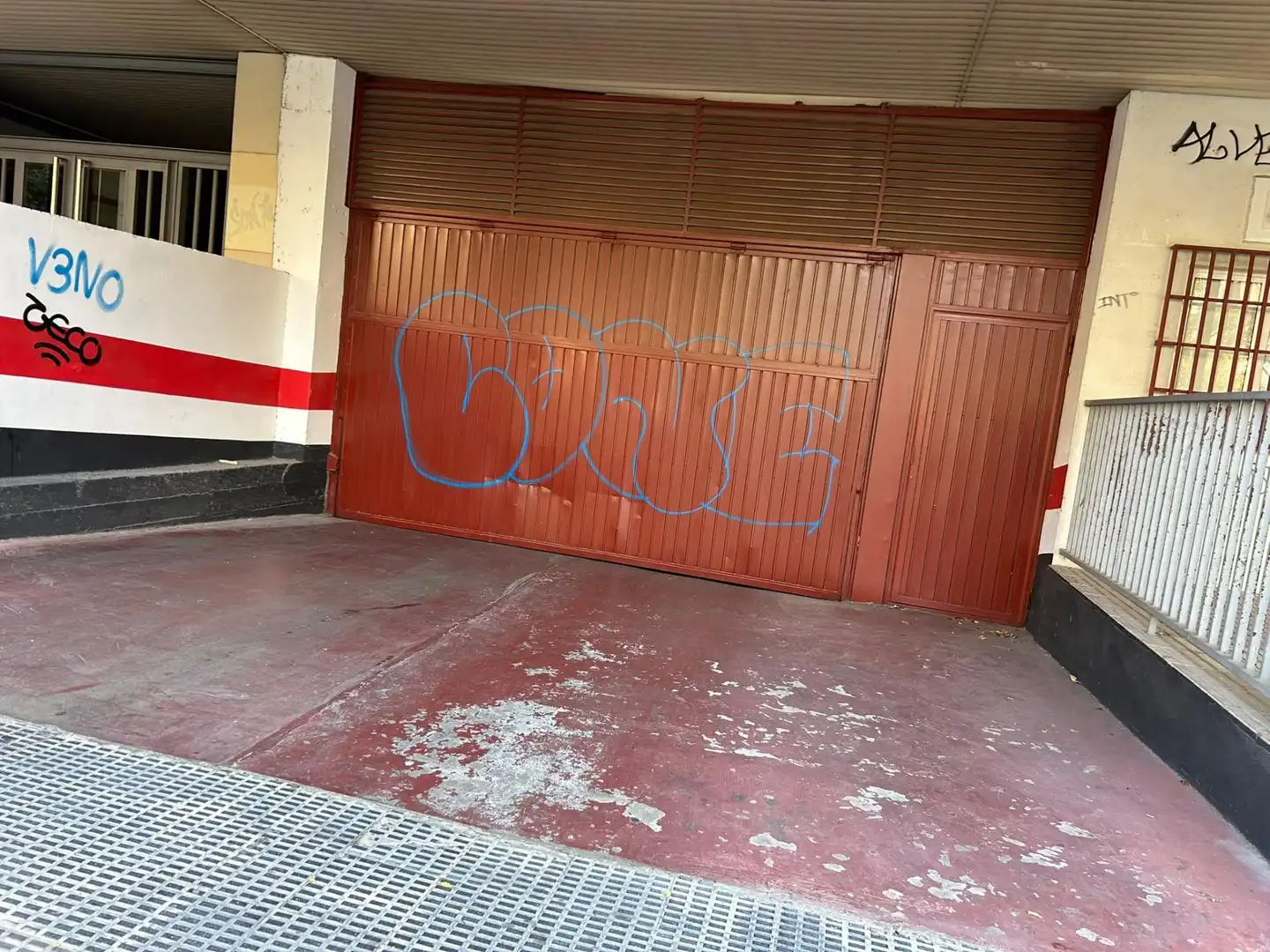 Einzelparkplatz zum Verkauf in Calle Calle León Felipe, imagen 4