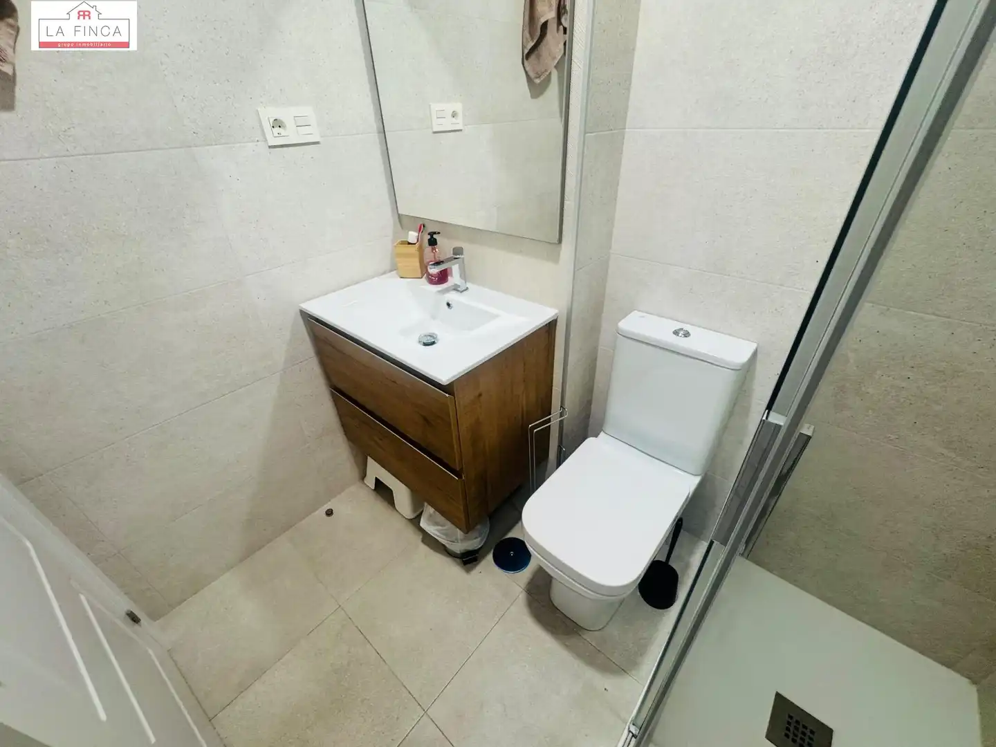 Bany de Planta baixa en venda en Málaga amb Aire condicionat, Jardí privat i Terrassa