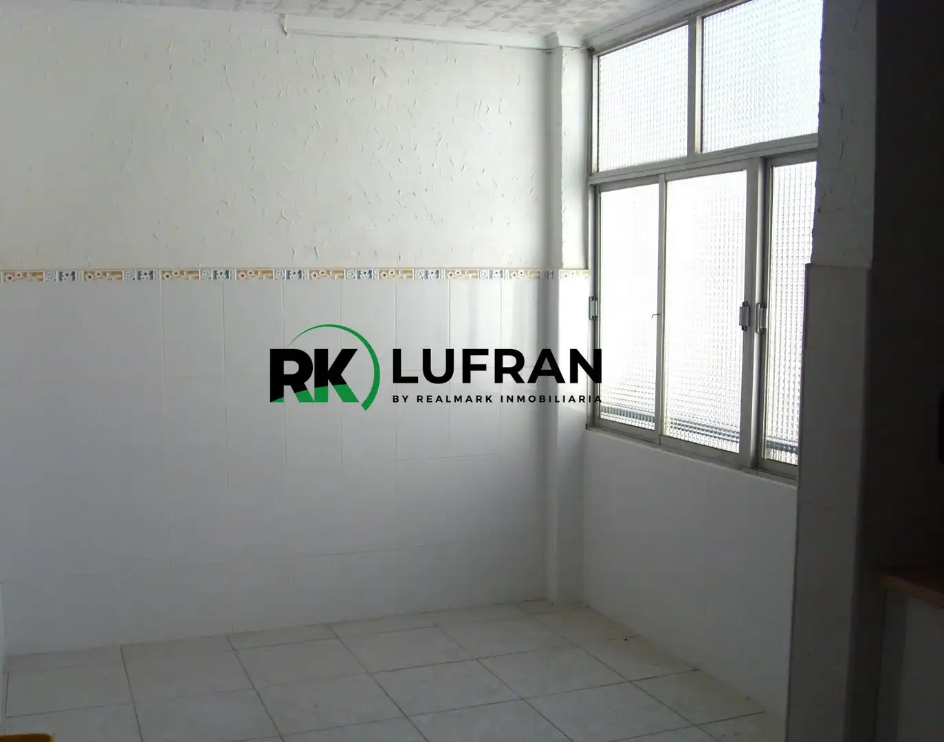 Habitación de Piso en venta en Elda