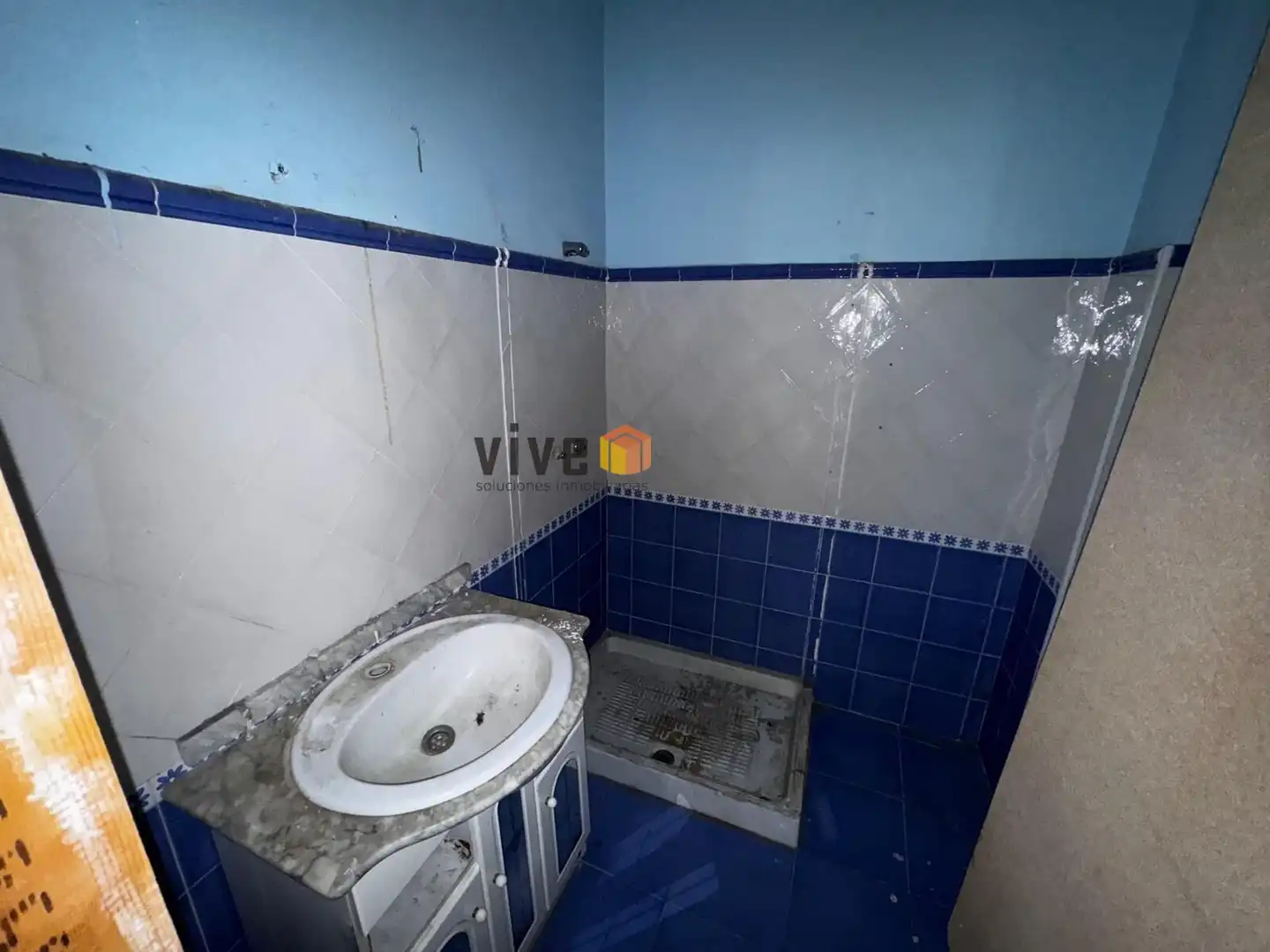 Baño de Piso en venta en Sevilla con Jardín privado