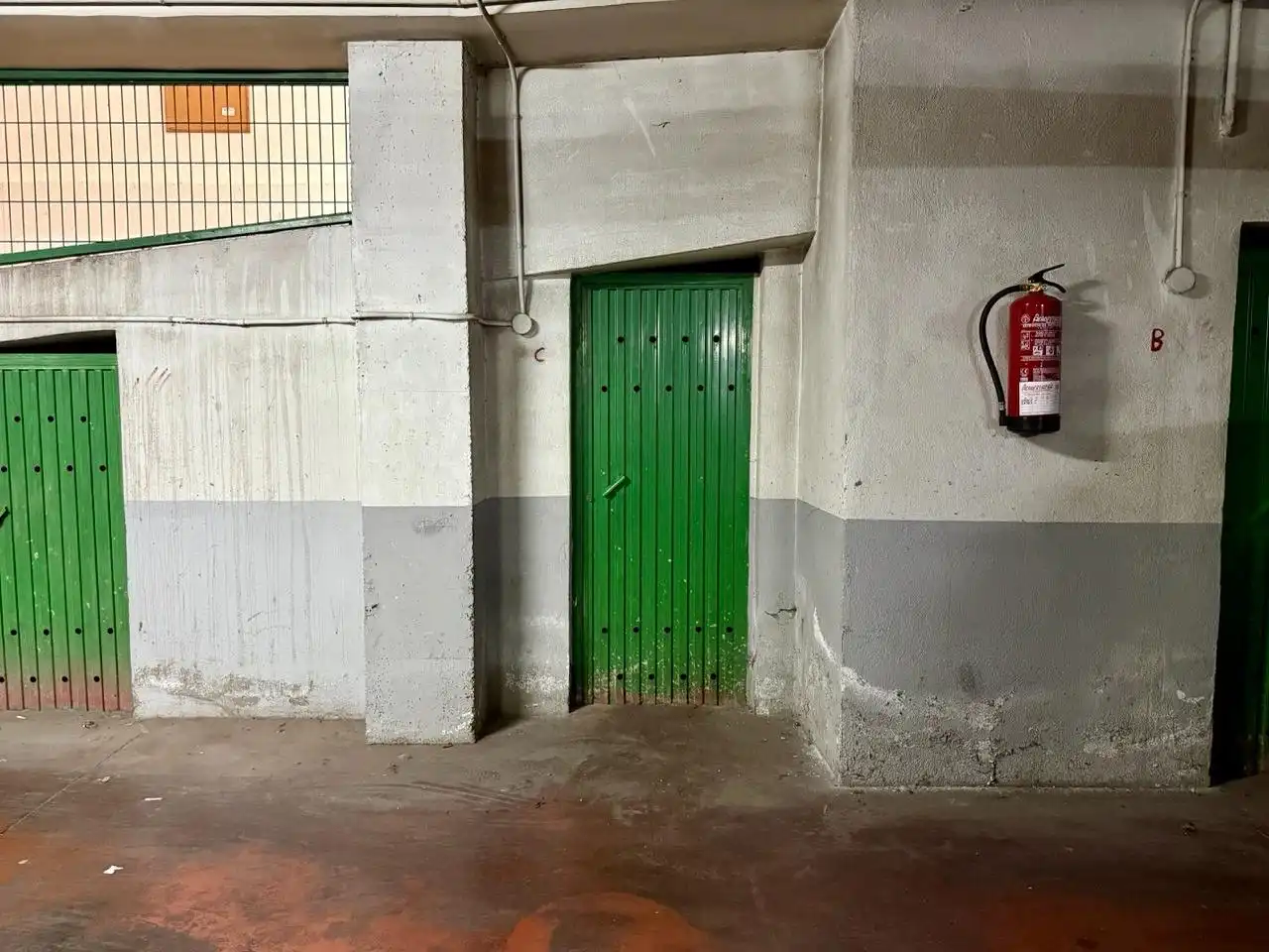 Garage zum Verkauf in Roquetas de Mar