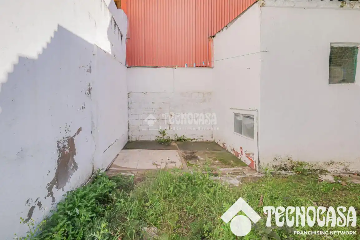 Piso en venta en Santa Coloma de Gramenet con Terraza y Trastero