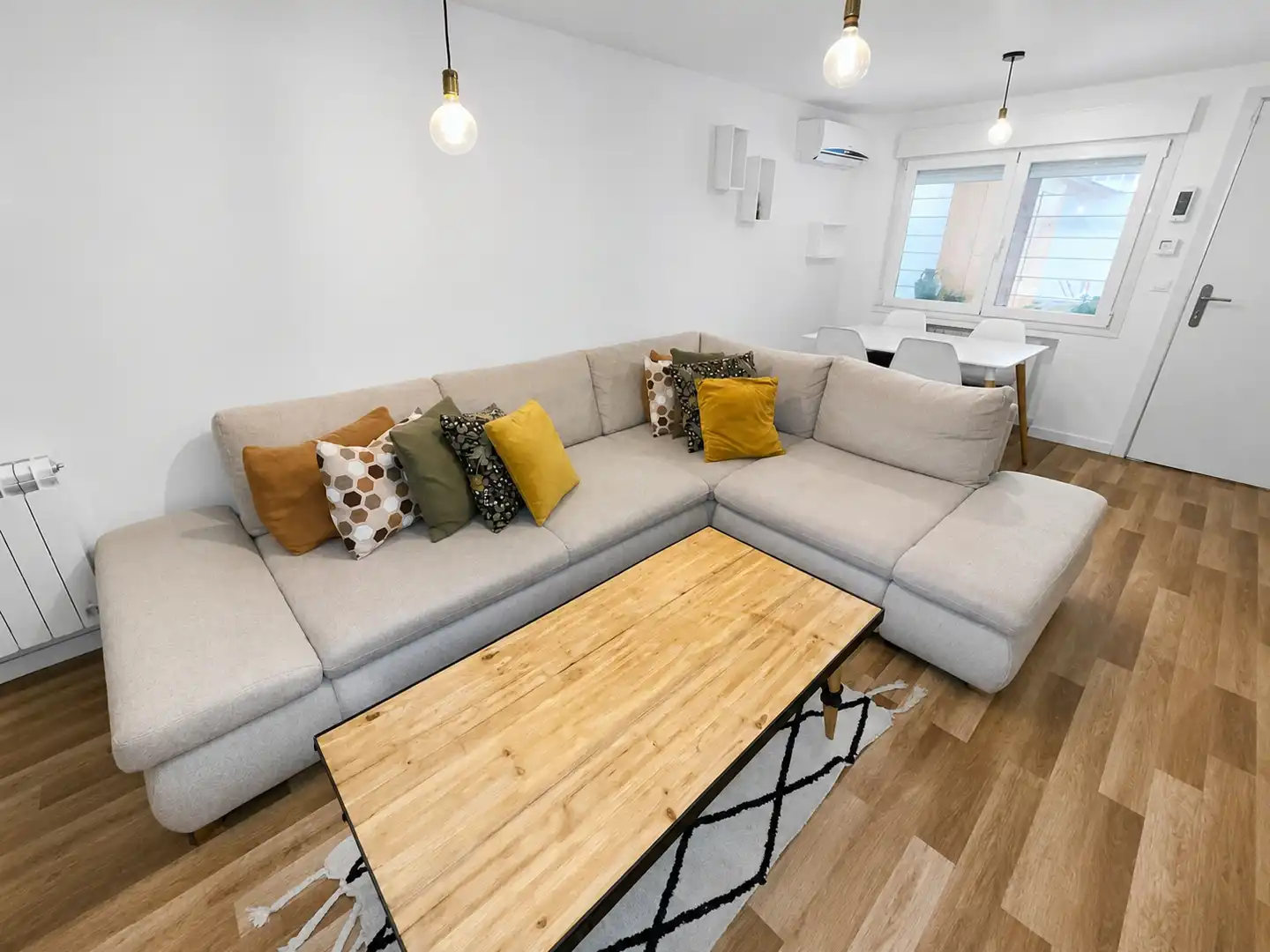Sala de estar de Dúplex en venta en Madrid con Aire acondicionado, Calefacción y Jardín privado