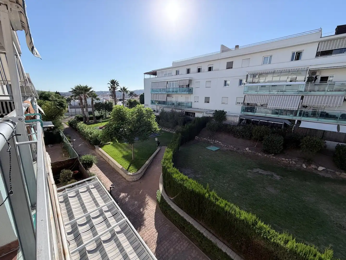 Vista exterior de Pis en venda en Vélez-Málaga amb Terrassa, Traster i Piscina comunitària