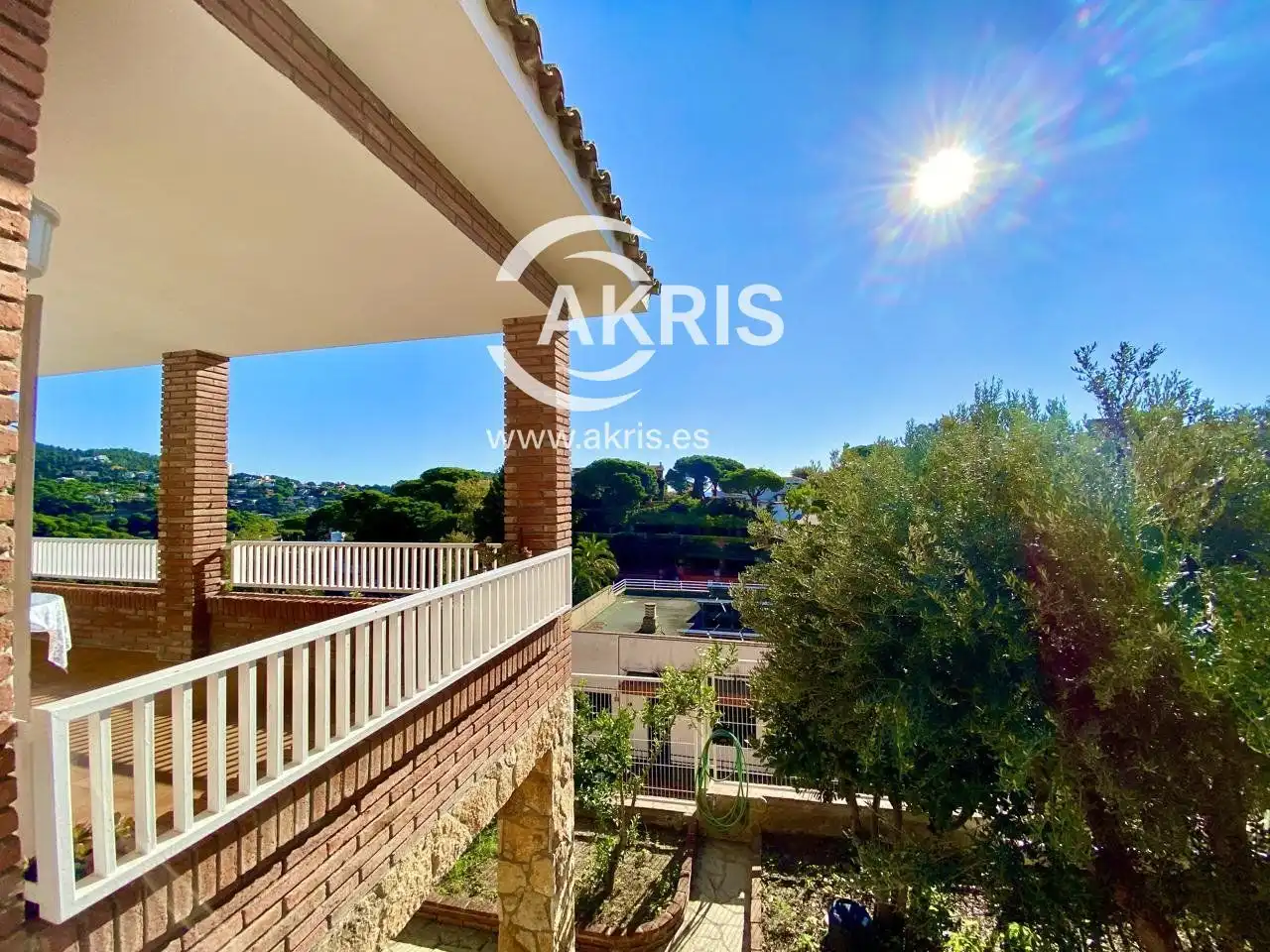 Villa avec piscine à vendre à Carrer Finlàndia, imagen 4