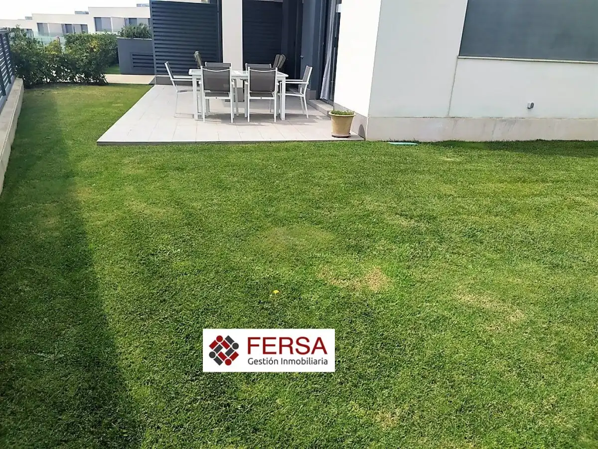 Terrasse von Wohnung zur Miete in El Puerto de Santa María mit Klimaanlage, Heizung und Privatgarten