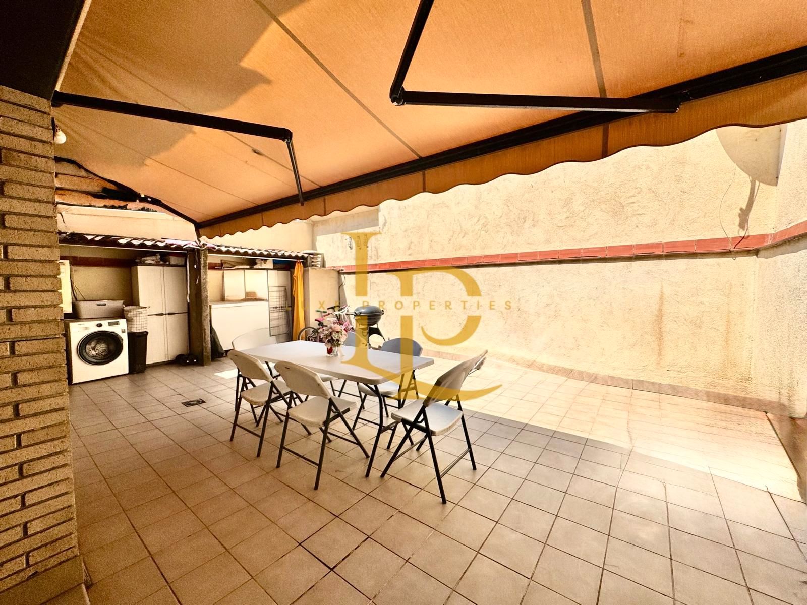 Terrace of Flat for sale in Rubí  with Air Conditioner, Heating and Parquet flooring