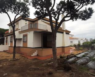 Exterior view of House or chalet for sale in Mazagón  with Private garden, Terrace and Storage room