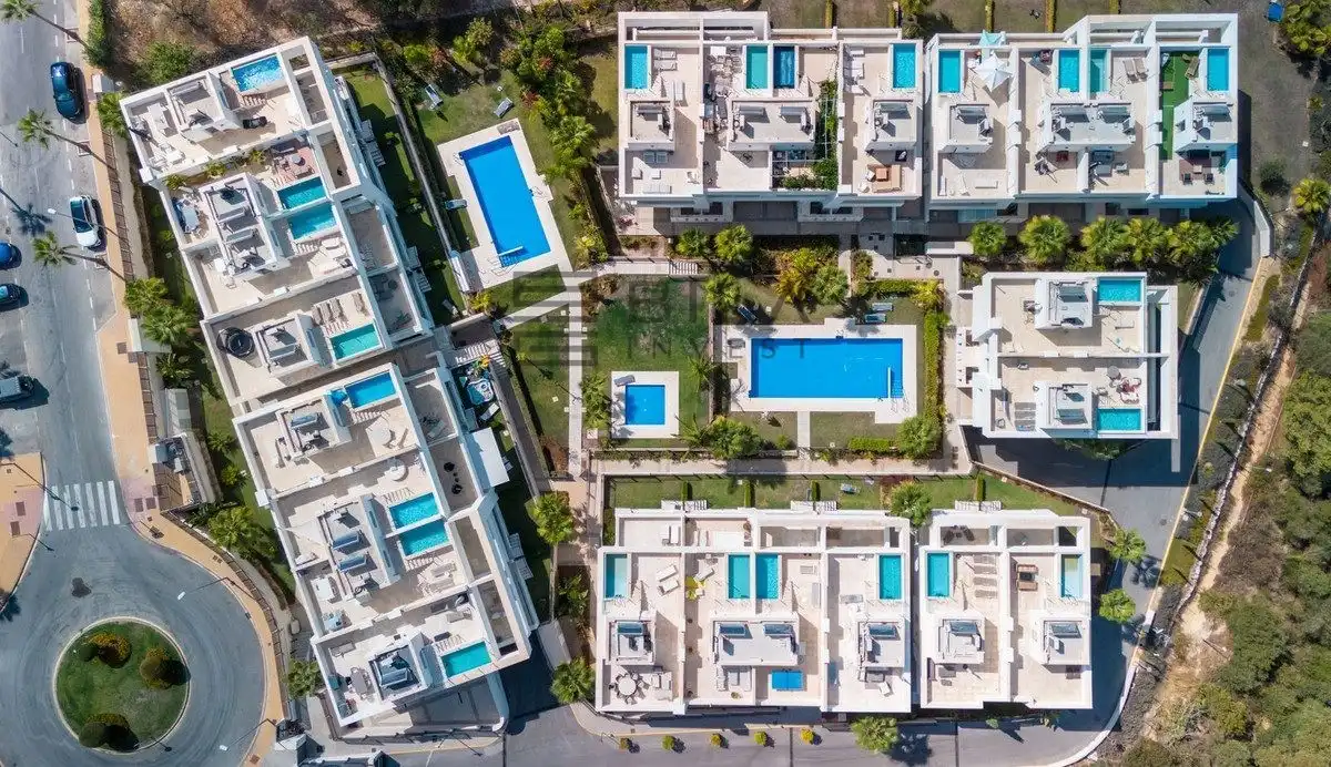 Casa adosada en venta en Las Encinas, Río Real