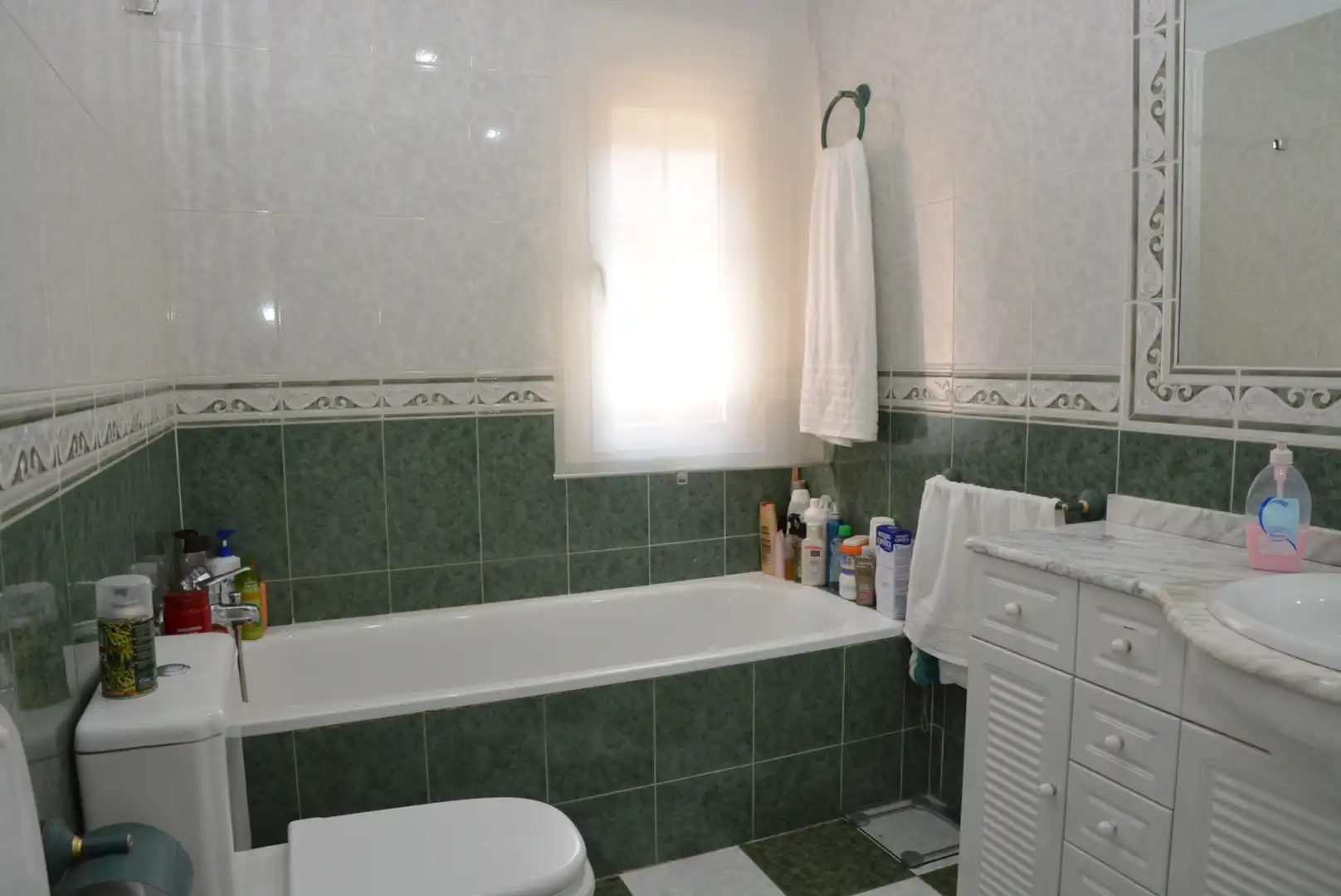 Bany de Casa o xalet en venda en Mejorada del Campo amb Aire condicionat, Calefacció i Jardí privat