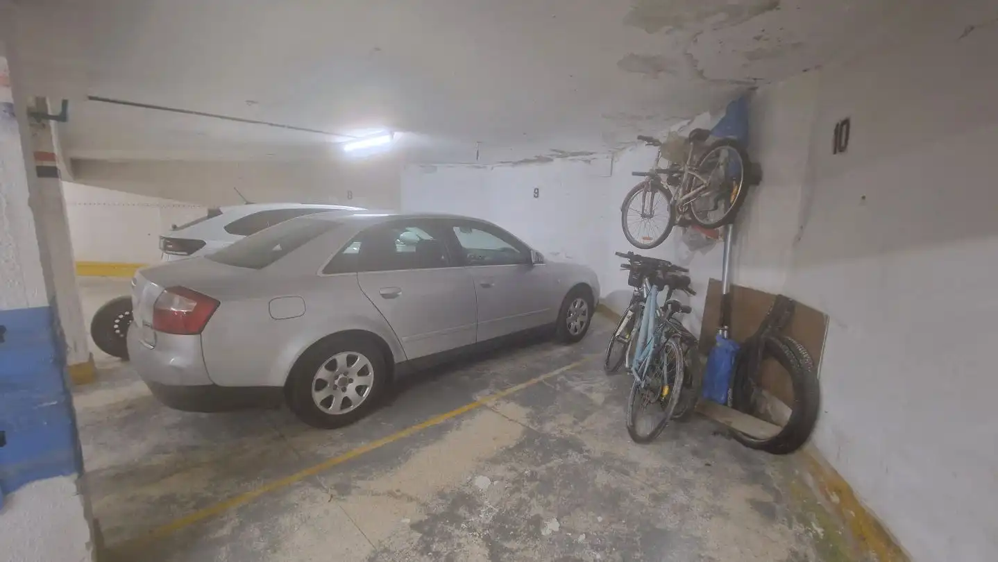 Parking for sale in Antiguo