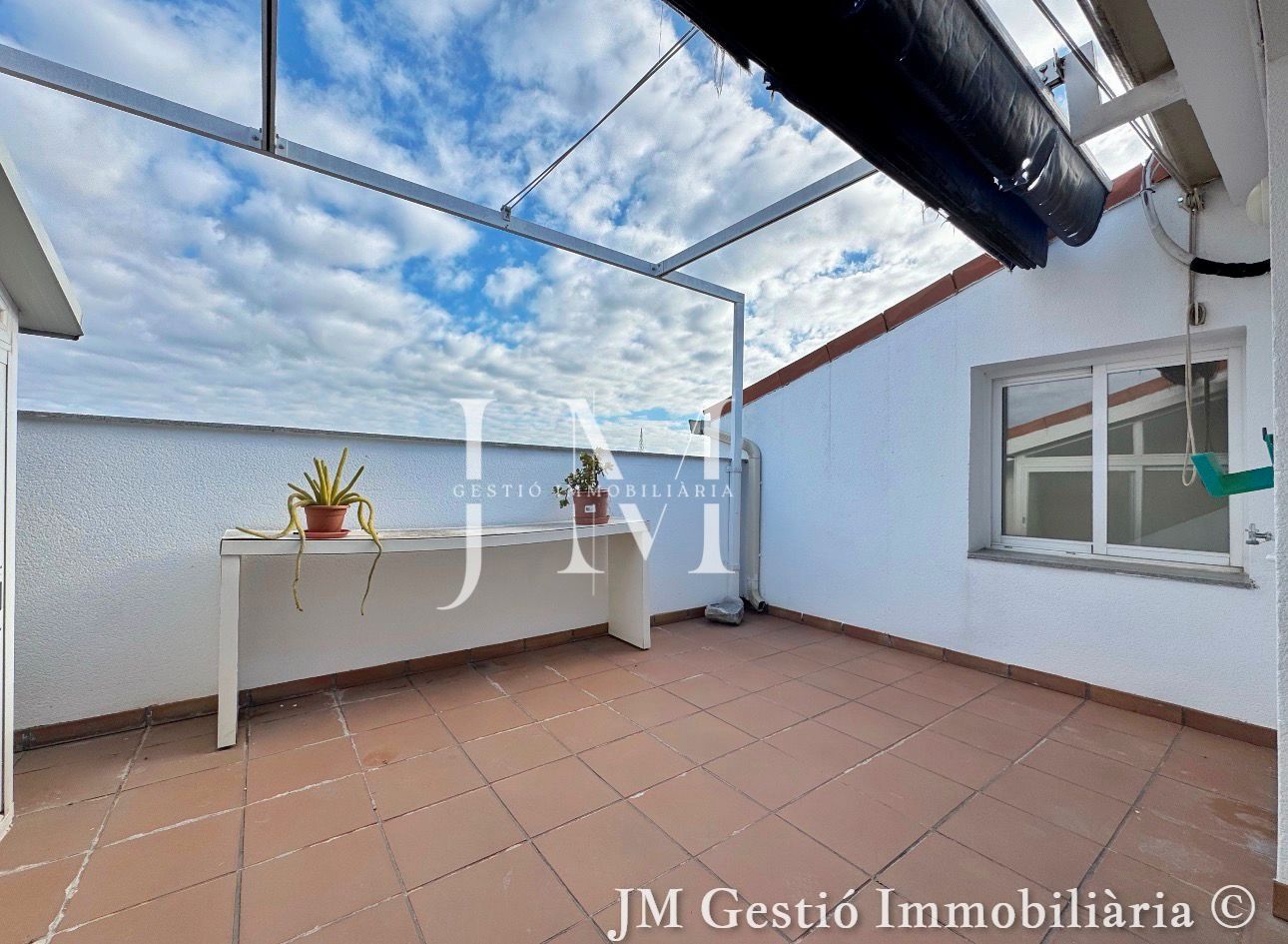 Terraza de Dúplex en venta en Terrassa con Calefacción, Terraza y Amueblado