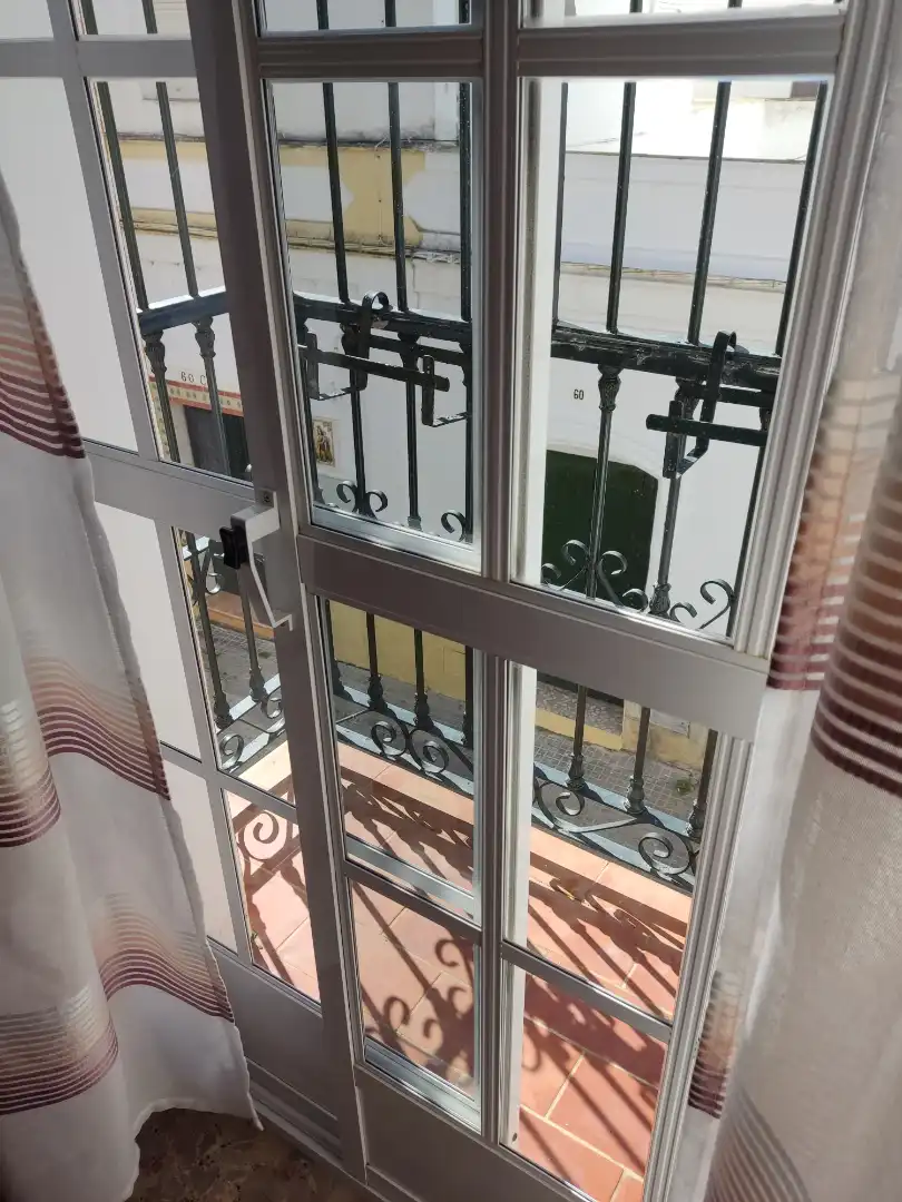 Terrasse von Einfamilien-Reihenhaus zum Verkauf in Barbate mit Klimaanlage, Heizung und Terrasse