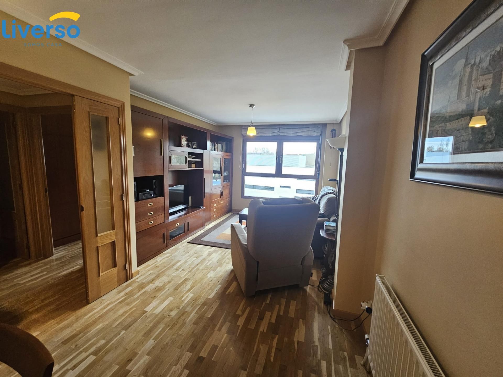 Sala d'estar de Pis en venda en Burgos Capital amb Calefacció i Traster