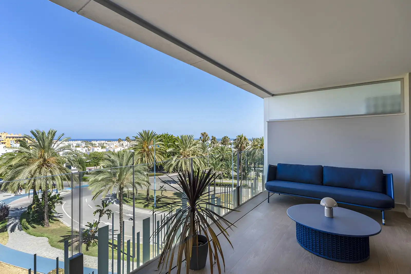 Apartament amb piscina en venda a San Pedro de Alcántara, imagen 2