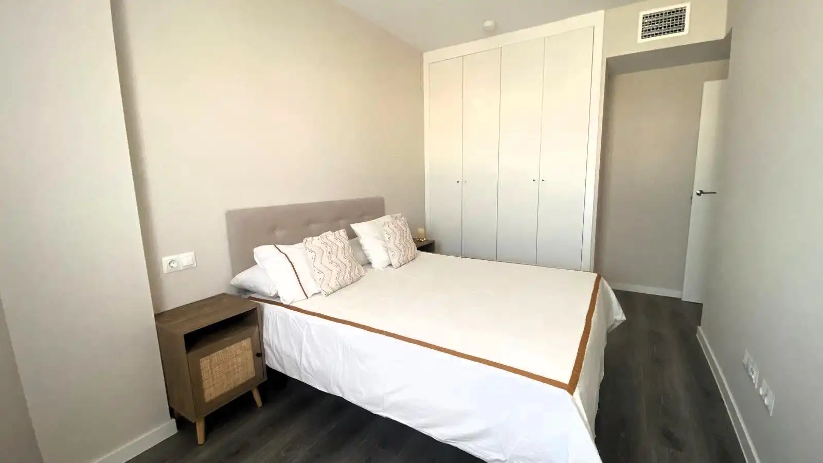 Flat with terrace to rent in JAPON, imagen 9