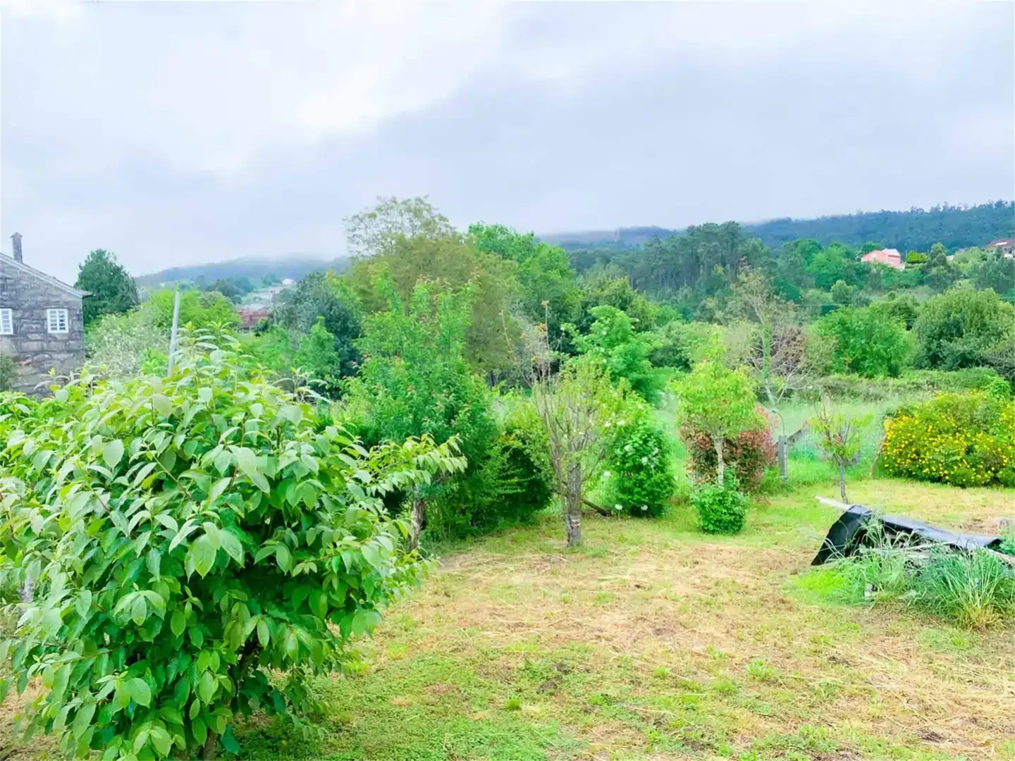 Casa adosada en venda en Redondela amb Jardí privat