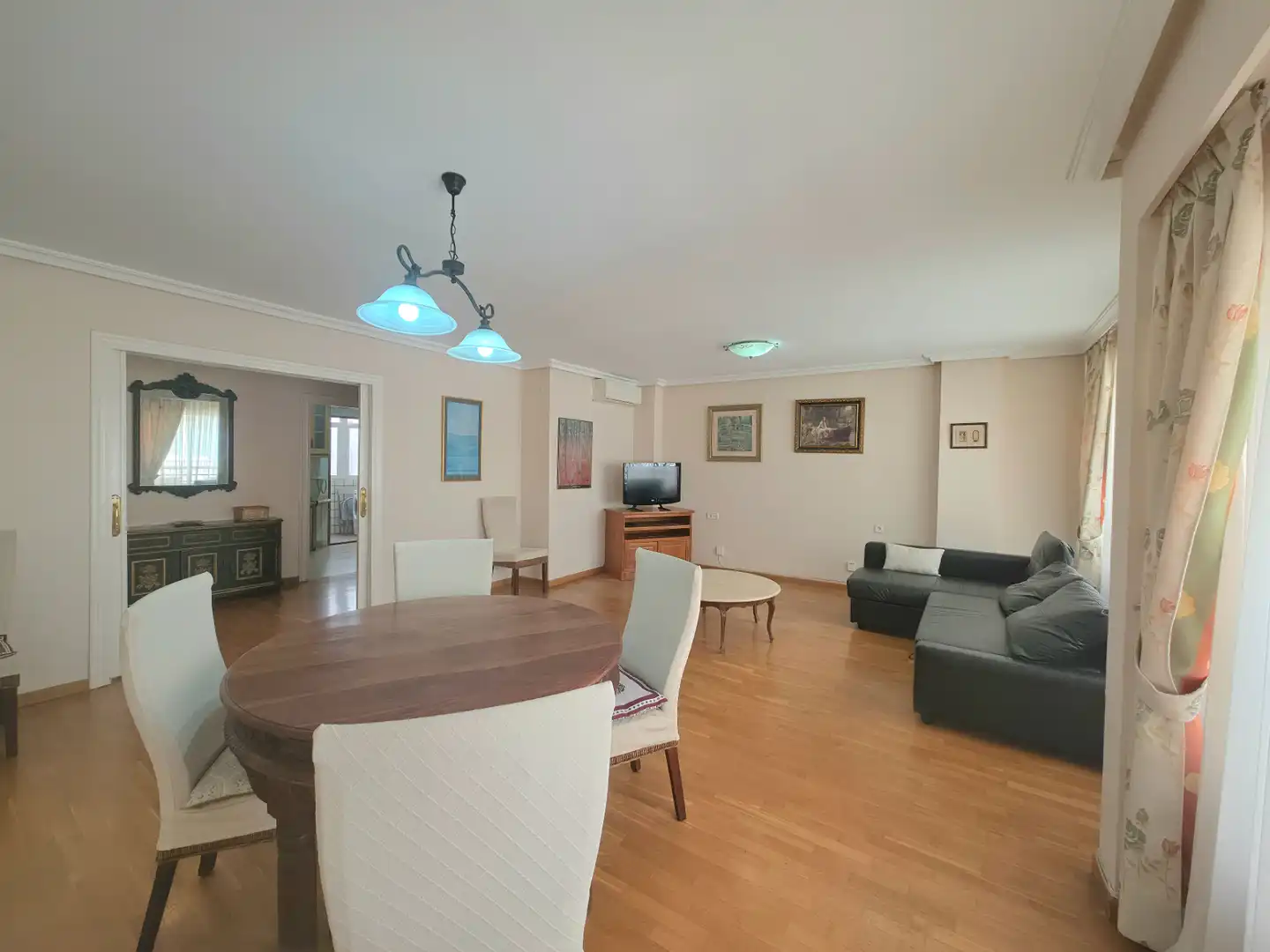 Living room of Flat for sale in Alicante / Alacant  with Air Conditioner, Heating and Parquet flooring