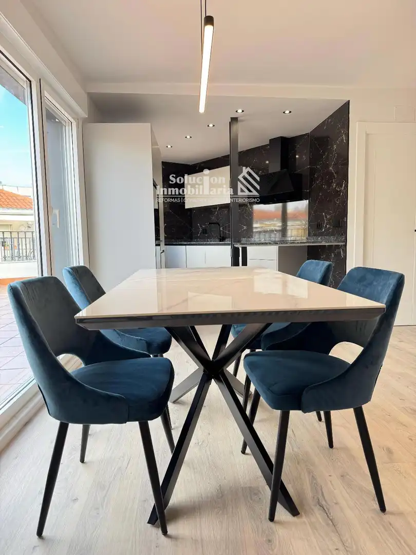 Comedor de Ático en venta en Salamanca con Calefacción y Terraza