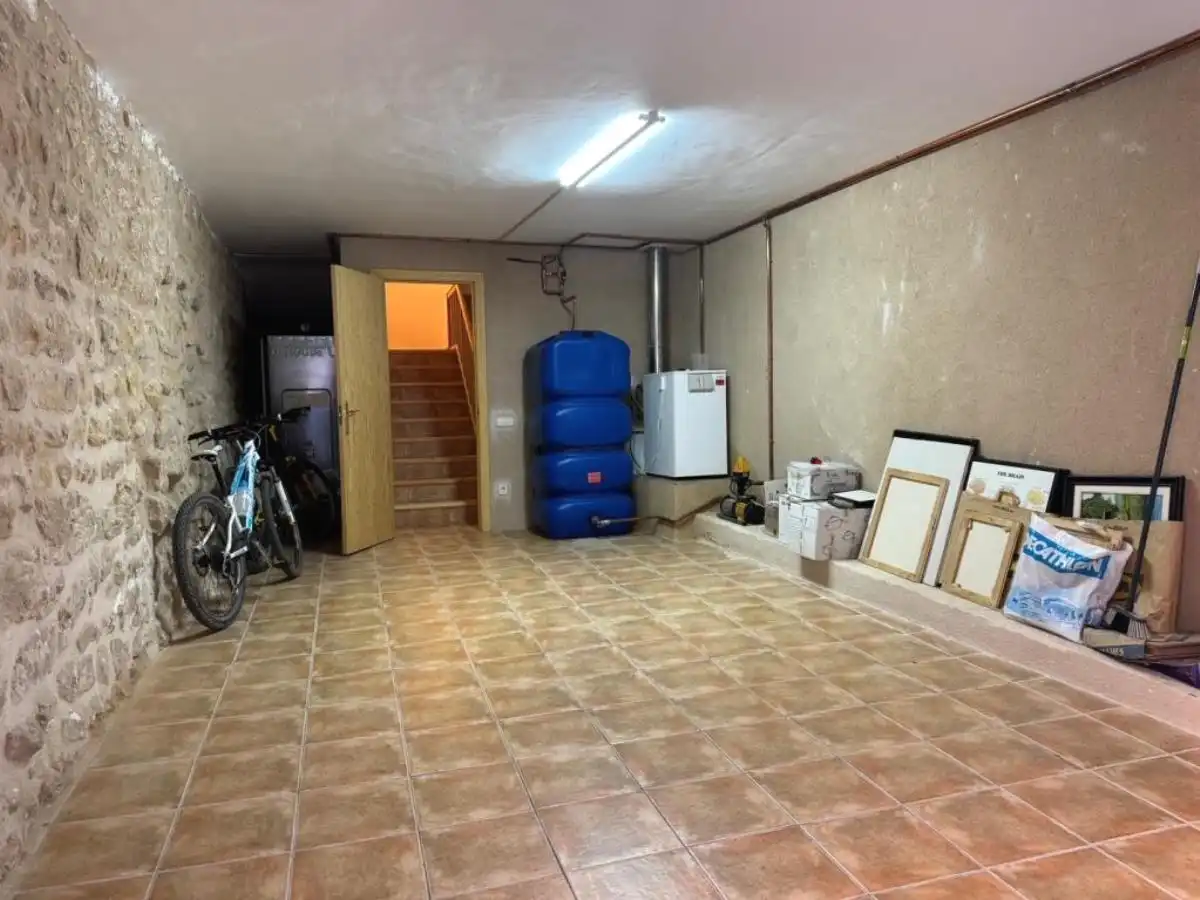 Detached homes for sale in Cretas  with Heating, Terrace and Storage room