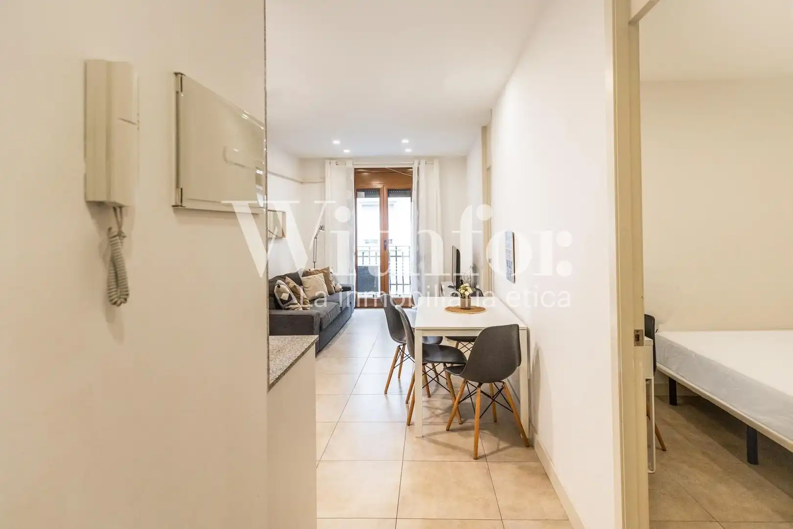 Bedroom of Flat for sale in Barcelona  with Air Conditioner, Heating and Balcony