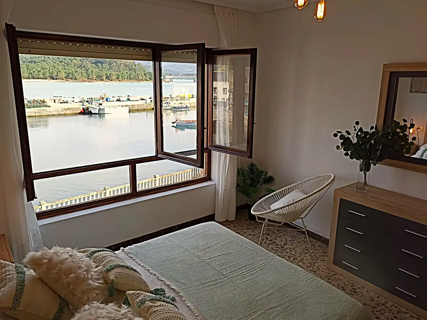 Schlafzimmer von Gebäude zum Verkauf in Mañón