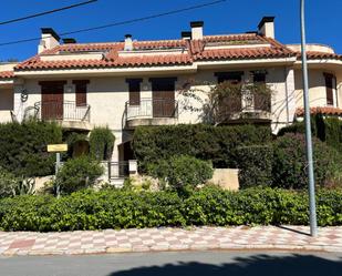 Exterior view of House or chalet for sale in El Vendrell  with Terrace and Furnished