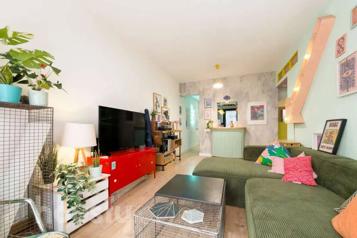 Vista exterior de Piso en venta en Barcelona con Terraza