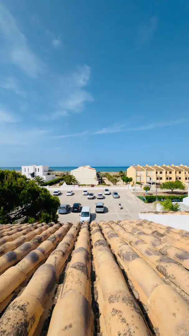 Vista exterior de Casa o xalet en venda en Oliva amb Aire condicionat, Calefacció i Jardí privat