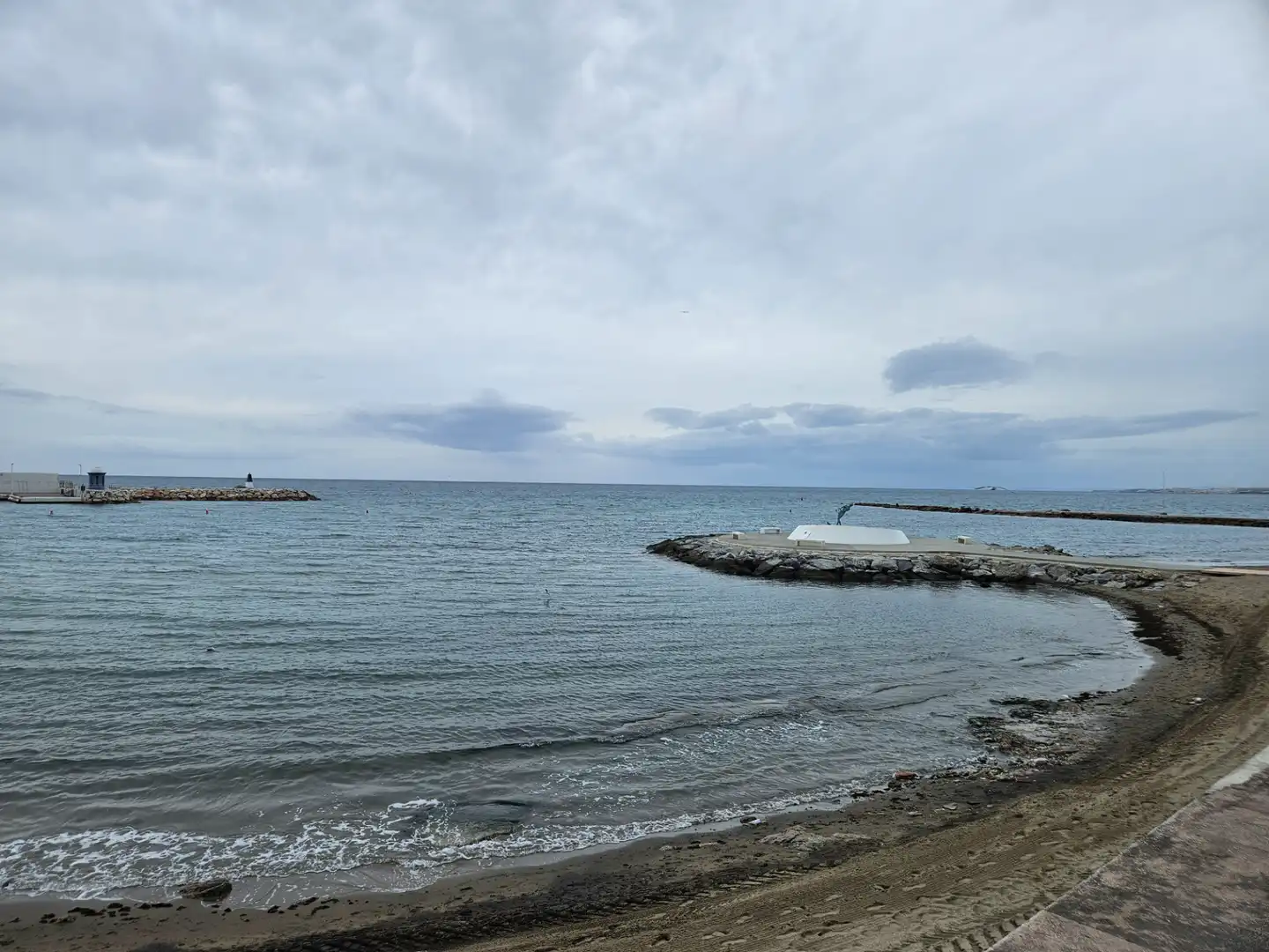 Local comercial en traspaso en Puerto deportivo