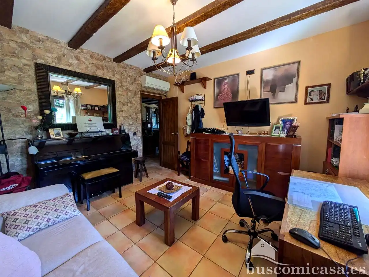 Sala de estar de Finca rústica en venta en Linares con Aire acondicionado, Calefacción y Jardín privado