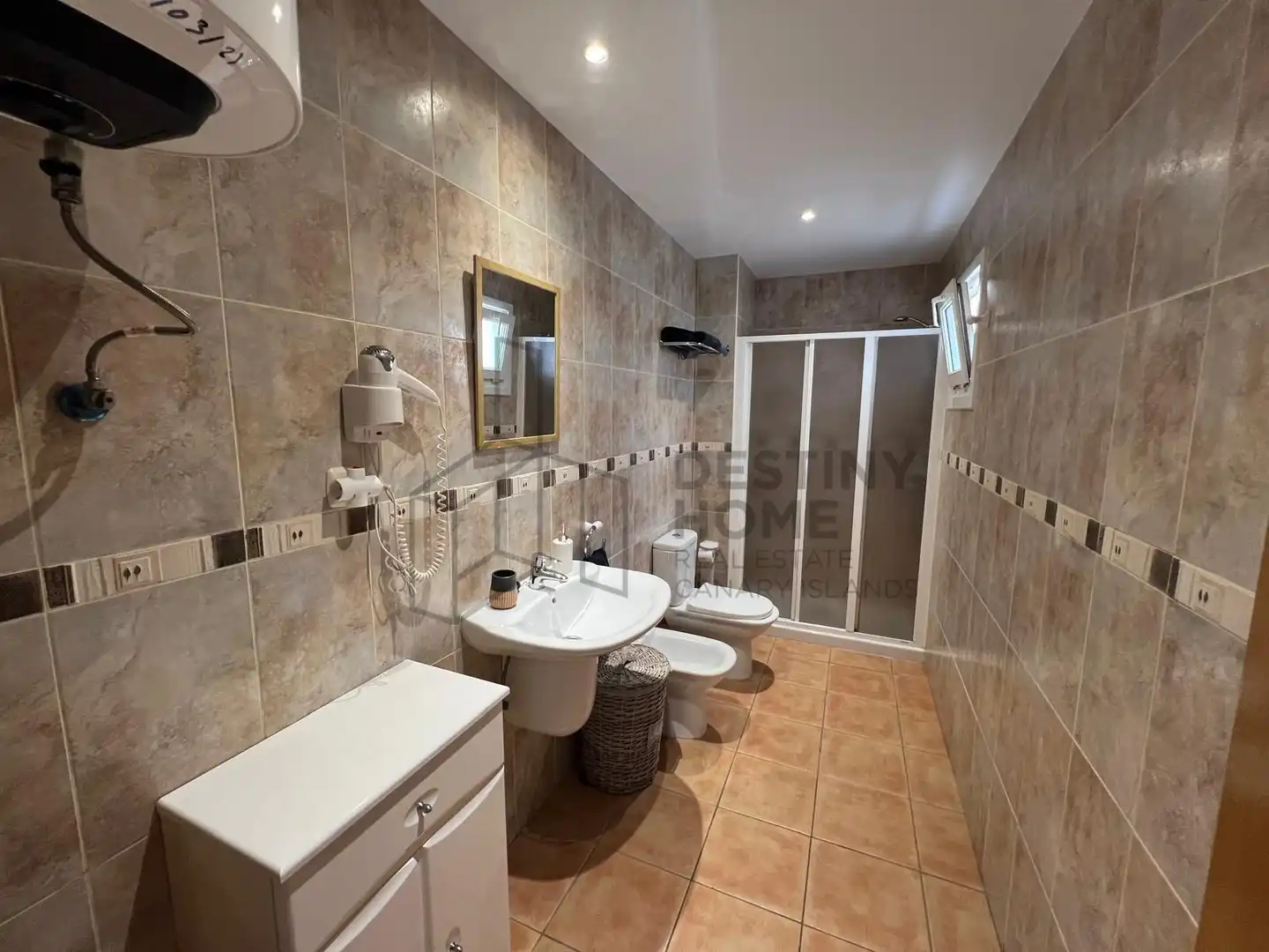 Badezimmer von Wohnungen zum Verkauf in La Oliva mit Abstellraum, Möbliert und Gemeinschaftspool
