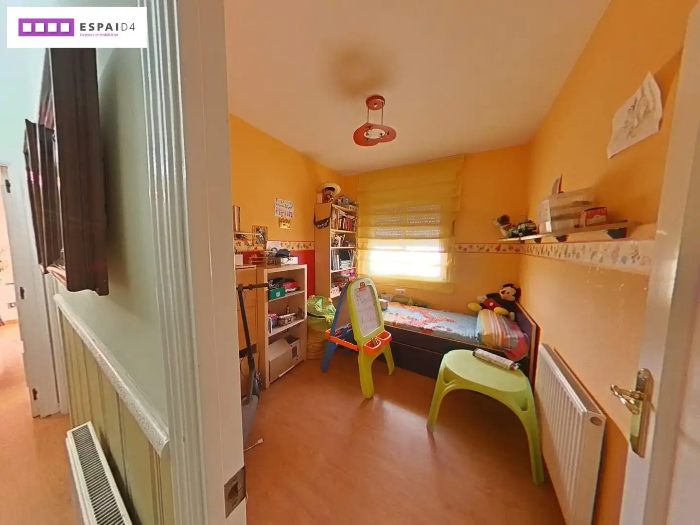 Habitación de Dúplex en venta en Ripollet con Aire acondicionado, Calefacción y Parquet