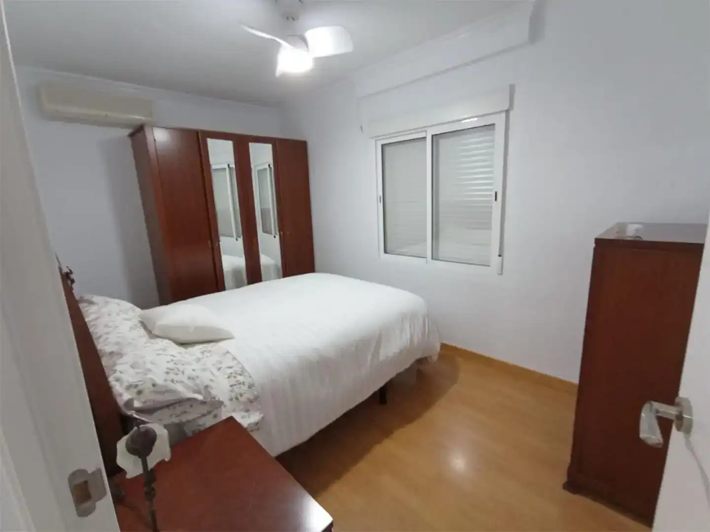Dormitori de Pis en venda en Elche / Elx amb Aire condicionat, Jardí privat i Parquet