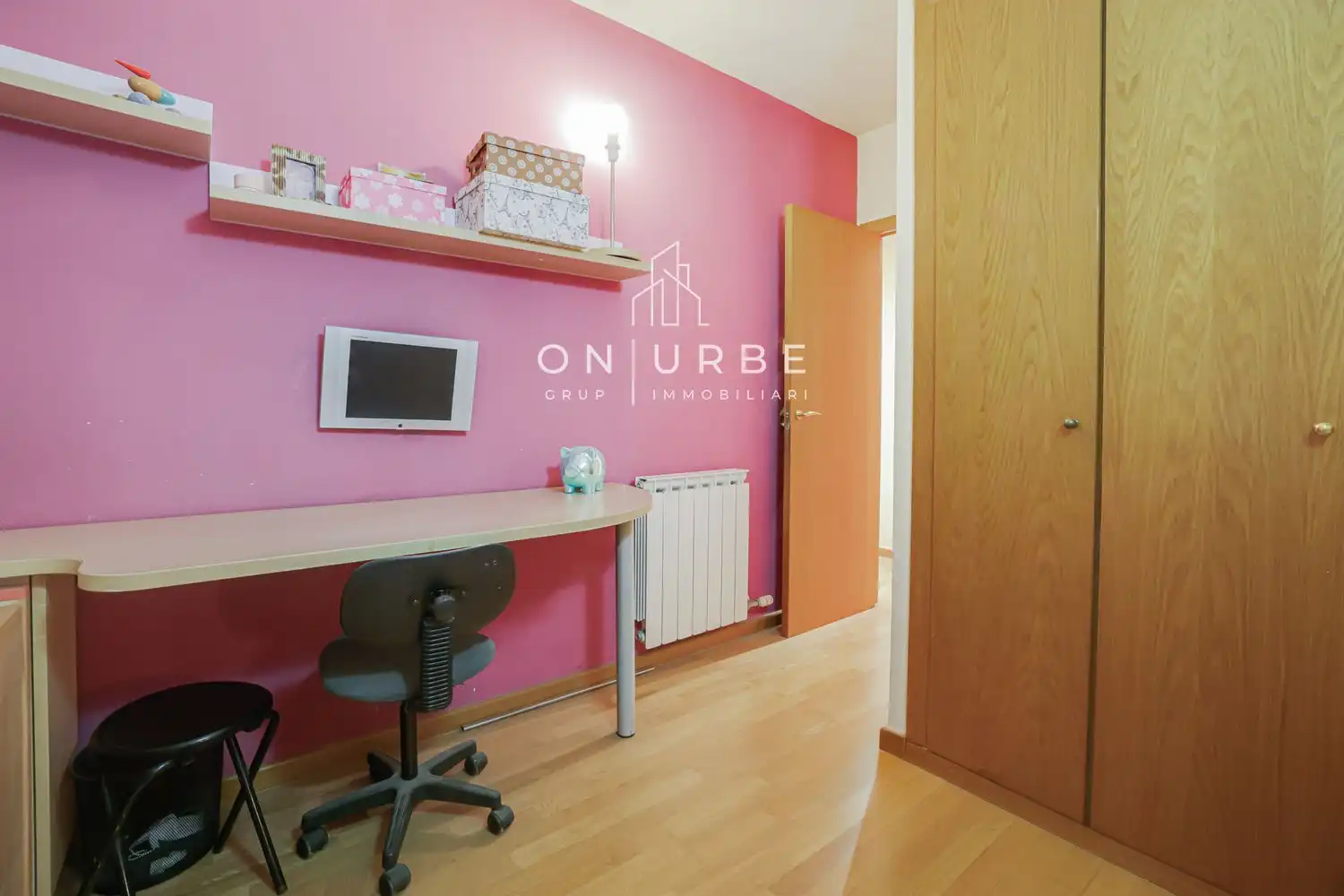 Schlafzimmer von Wohnung zum Verkauf in Barcelona mit Klimaanlage, Terrasse und Abstellraum