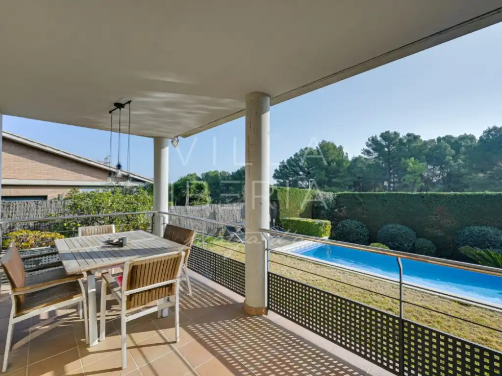 Casa amb piscina en venda a Avenida Rossello 4-B, imagen 32