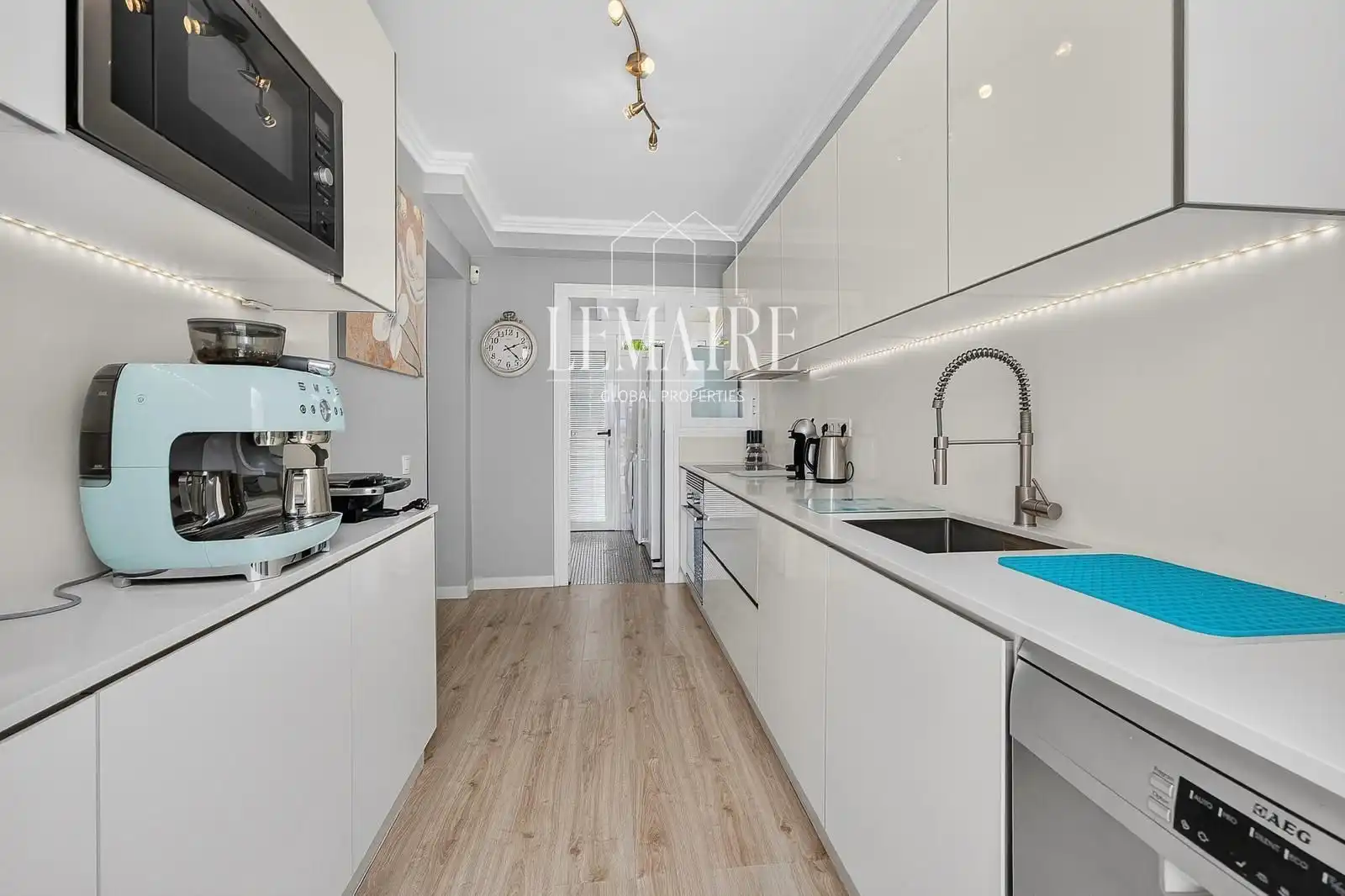 Kitchen of Houses for sale in Adeje  with Air Conditioner, Terrace and Storage room