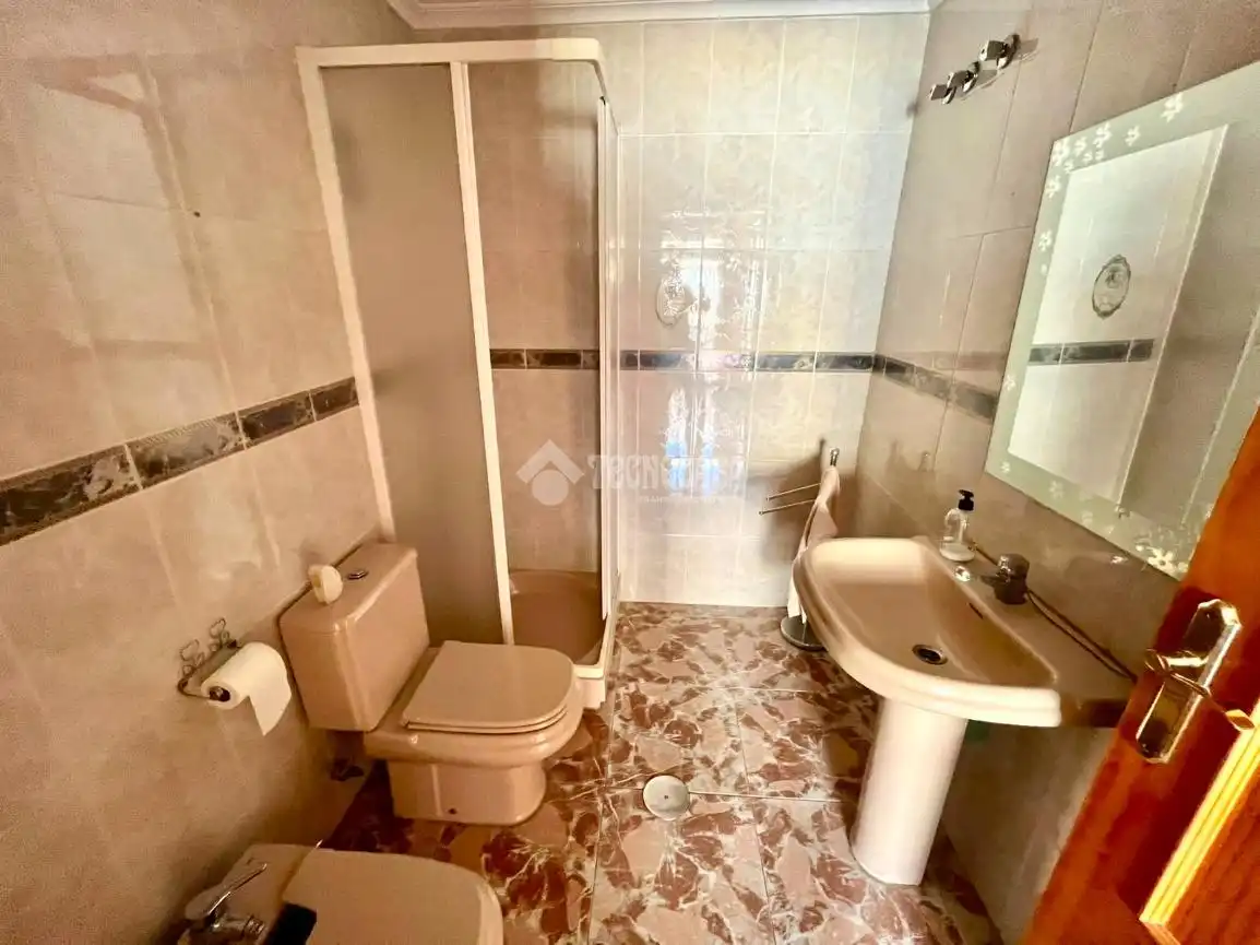 Baño de Piso en venta en Murcia con Aire acondicionado, Calefacción y Balcón