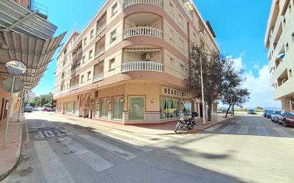 Vista exterior de Pis en venda en Torrevieja amb Aire condicionat i Terrassa