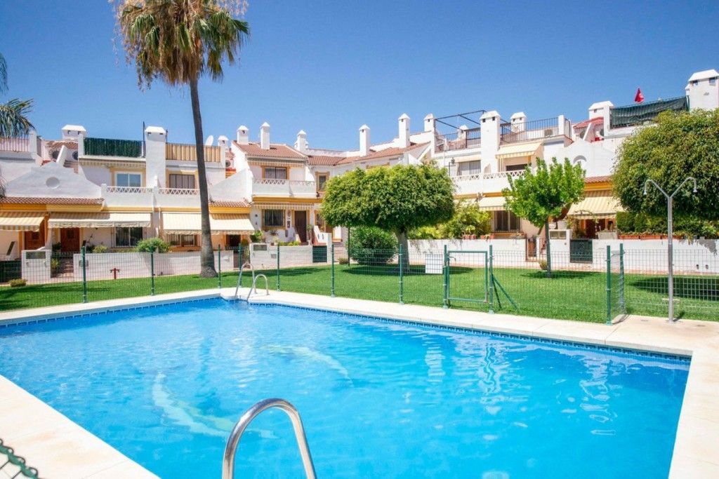 Jardí de Dúplex en venda en Torremolinos amb Aire condicionat, Terrassa i Traster
